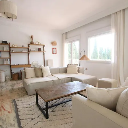 Tess Olmos Holiday home