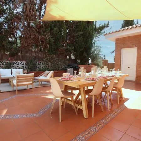 Holiday home Tess Olmos Malaga